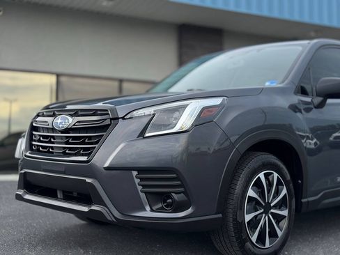 Used 2022 Subaru Forester AWD/4WD image 40
