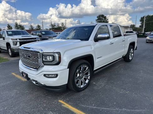 Used 2017 GMC Sierra 1500 Denali w/ Denali Ultimate Package AWD/4WD image 3