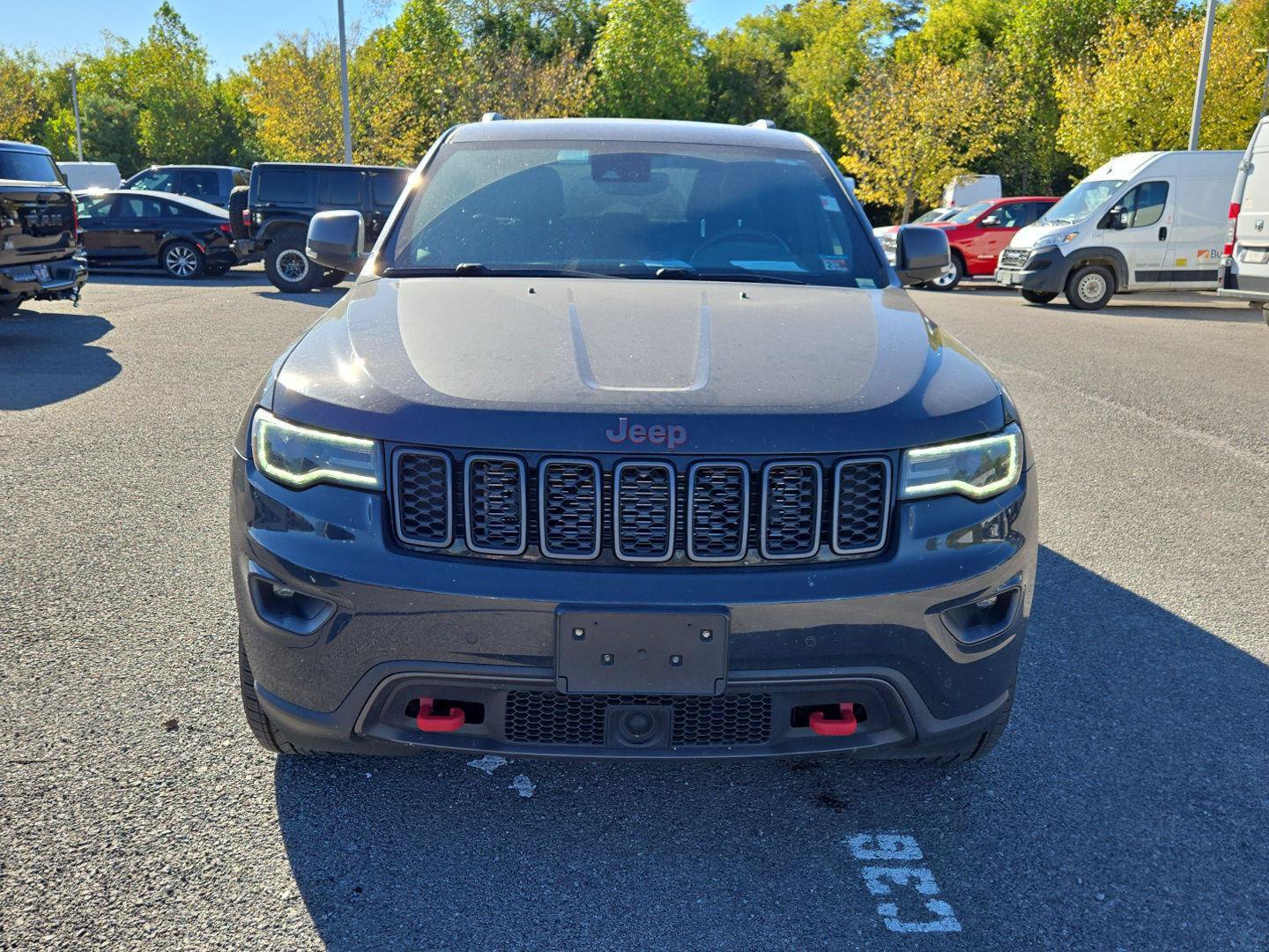 Used 2018 Jeep Grand Cherokee Trailhawk w/ Trailhawk Luxury Group AWD/4WD image 2