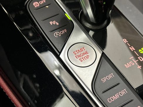 Certified 2024 BMW X4 xDrive30i w/ Premium Package image 34