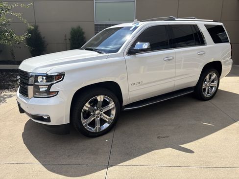 Used 2020 Chevrolet Tahoe Premier w/ Premier 6.2L Value Package image 5