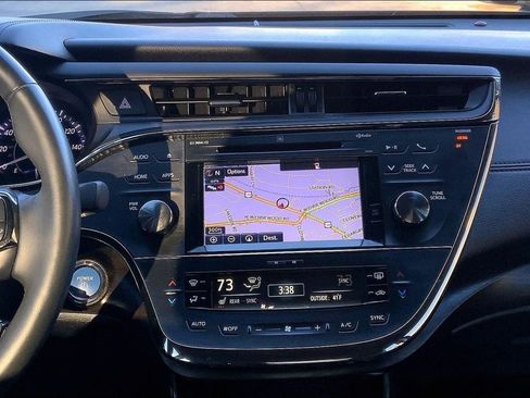 Used 2016 Toyota Avalon Limited image 7