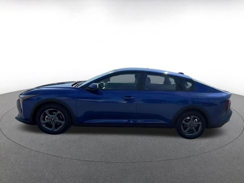 Used 2025 Kia K4 LXS image 9