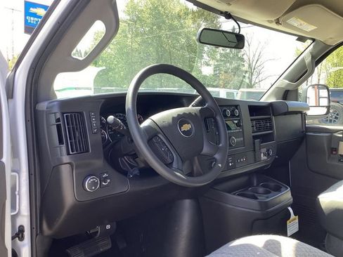 New 2026 Chevrolet Express 2500 w/ Driver Convenience Package RWD image 21