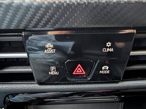 Certified 2023 Volkswagen Golf 20th Anniversary Edition AWD/4WD image 32