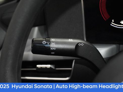 Certified 2025 Hyundai Sonata SE image 11