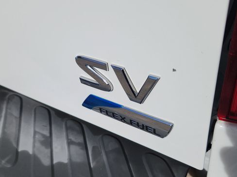 Used 2017 Nissan Frontier SV image 14