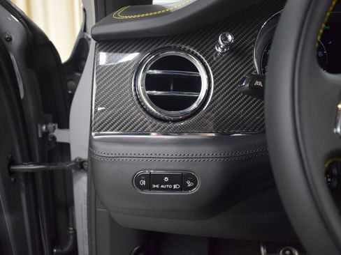 New 2026 Bentley Bentayga Extended Wheelbase AWD/4WD image 30