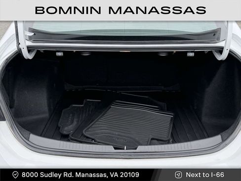 Used 2017 Chevrolet Malibu Premier image 23