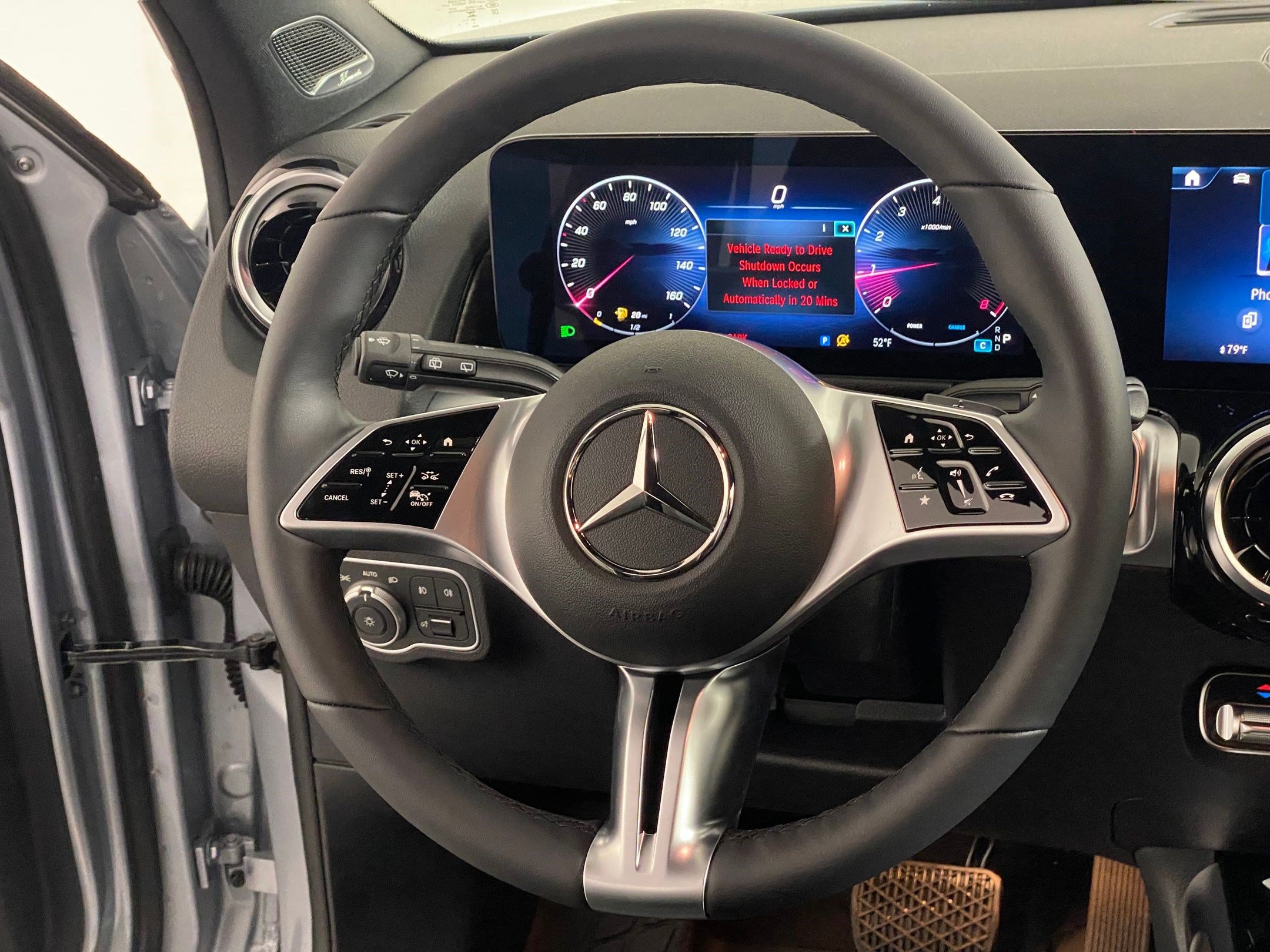 Used 2026 Mercedes-Benz GLB 250 4MATIC image 16