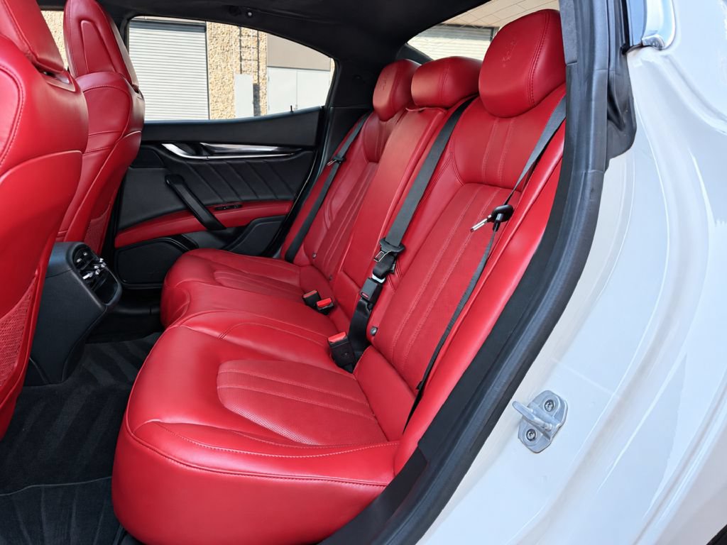 Used 2023 Maserati Ghibli Modena RWD image 14