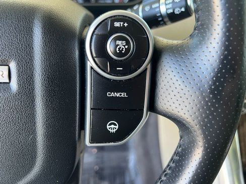 Used 2014 Land Rover Range Rover Sport HSE image 24