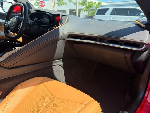 Used 2024 Chevrolet Corvette Stingray Preferred Cpe RWD image 5
