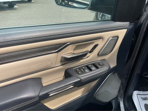 Used 2019 RAM 1500 Limited AWD/4WD image 11