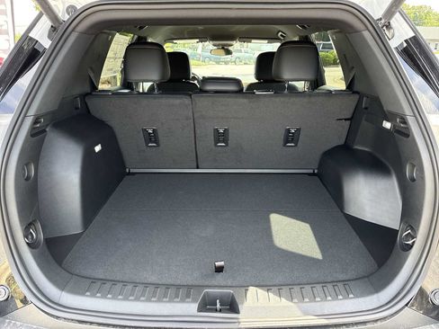 New 2026 Chevrolet Equinox ACTIV w/ Convenience Package III AWD/4WD image 25