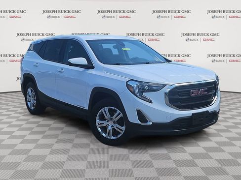 Used 2020 GMC Terrain SLE AWD/4WD image 1