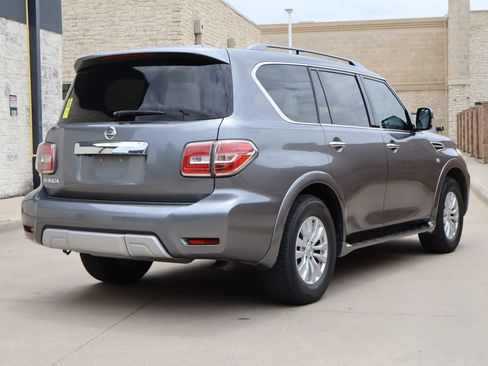 Used 2017 Nissan Armada SV w/ Driver Package RWD image 3