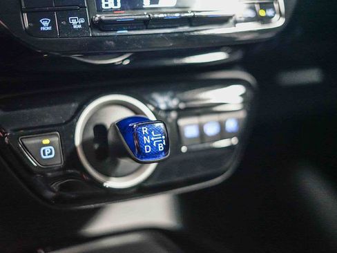 Used 2022 Toyota Prius Prime LE image 24