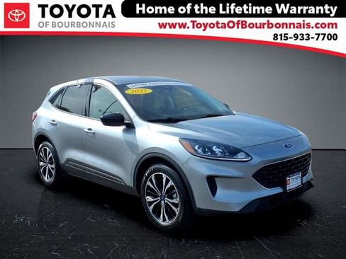 Used 2022 Ford Escape SE w/ SE Sport Appearance Package FWD image 1