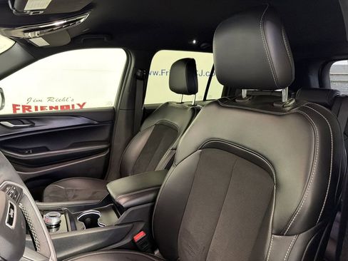 Used 2024 Jeep Grand Cherokee Altitude image 13