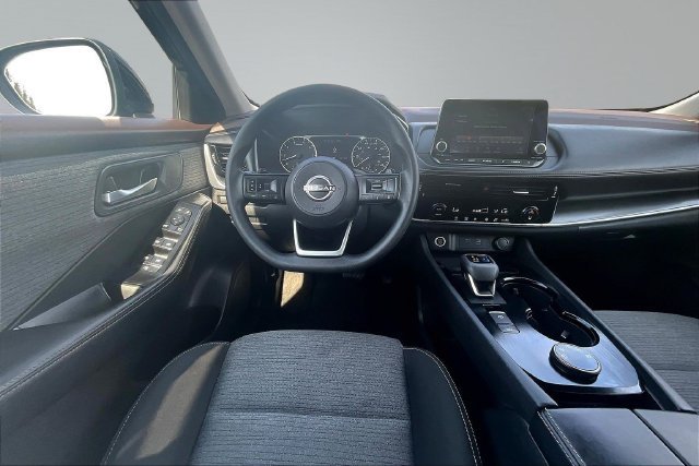 Used 2022 Nissan Rogue SV AWD/4WD image 8