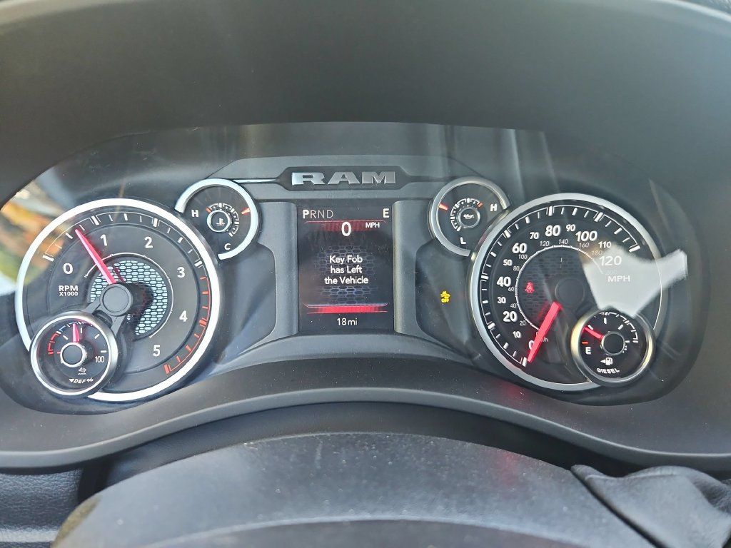 New 2026 RAM 2500 Big Horn AWD/4WD image 21