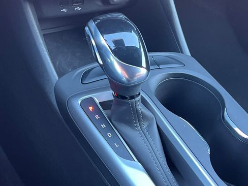 Used 2025 Buick Envista Preferred w/ Convenience I Package image 28