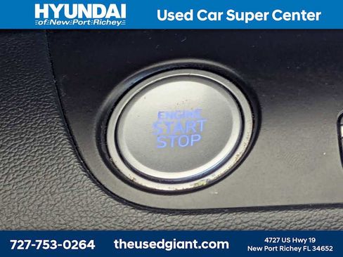Used 2023 Hyundai Elantra SEL w/ Convenience Package FWD image 32