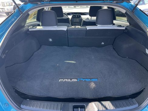 Used 2017 Toyota Prius Prime Plus w/ Carpet Mat Package image 15