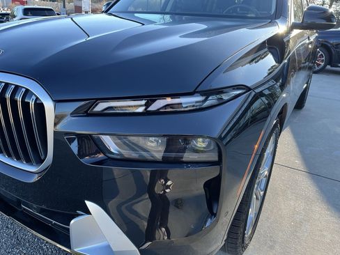 Certified 2024 BMW X7 xDrive40i image 11