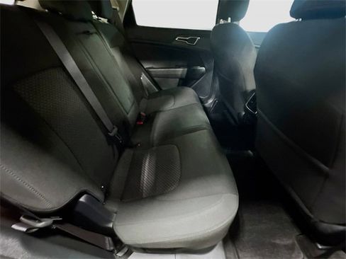 Used 2023 Kia Sportage LX image 29