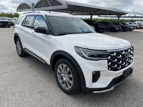 New 2025 Ford Explorer Platinum image 1