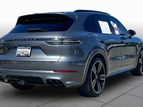 Used 2022 Porsche Cayenne GTS AWD/4WD image 12