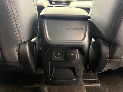 Certified 2025 Ford Explorer Active image 30
