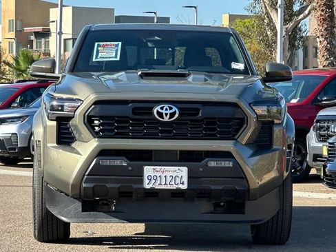 Used 2024 Toyota Tacoma TRD Sport w/ TRD Sport Upgrade Package image 10