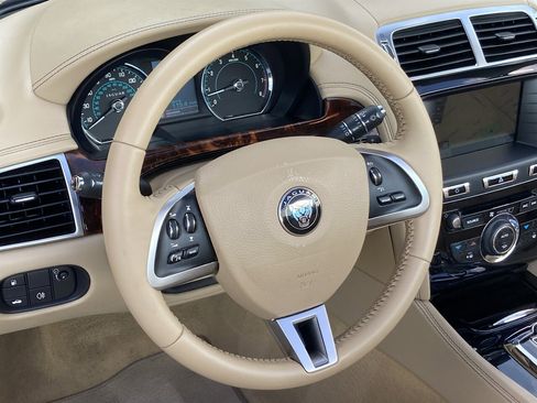 Used 2014 Jaguar XK Convertible image 20