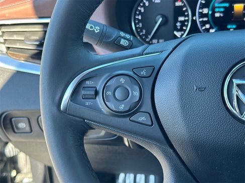 Used 2018 Buick Enclave Avenir w/ Avenir Technology Package image 24