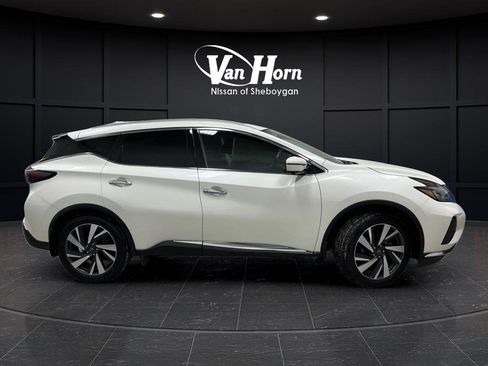 Used 2024 Nissan Murano SL image 2