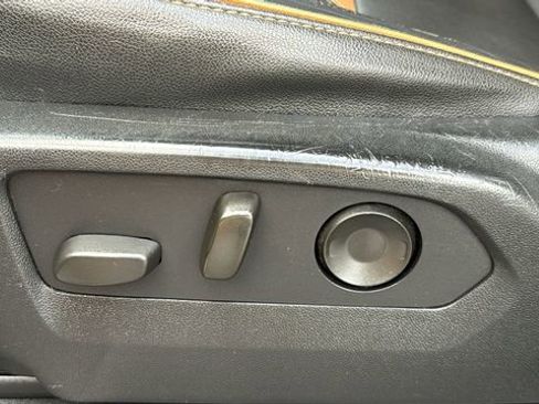 Used 2022 GMC Yukon AT4 w/ Max Trailering Package image 16