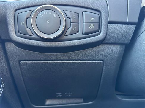 Used 2024 Ford Edge Titanium image 23