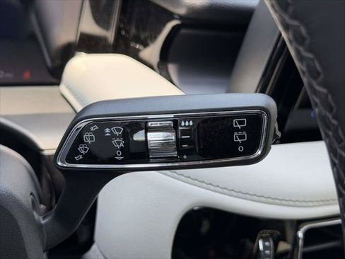 Used 2025 Lincoln Aviator AWD w/ Equipment Group 101A image 25