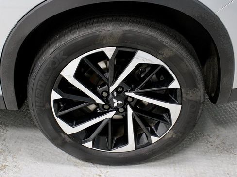 Used 2022 Mitsubishi Outlander SE image 20