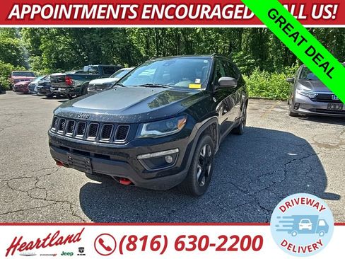 Used 2018 Jeep Compass Trailhawk w/ Leather Interior Group AWD/4WD image 1