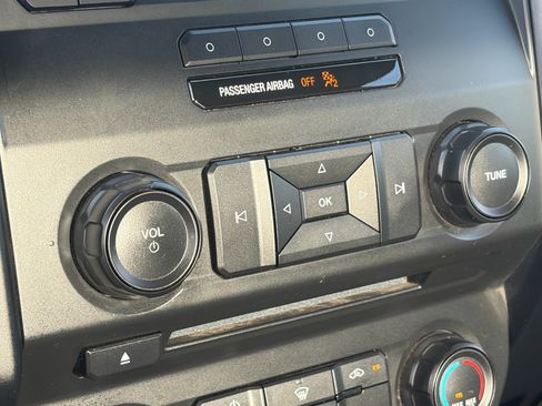Used 2017 Ford F150 XL w/ Equipment Group 101A Mid RWD image 21