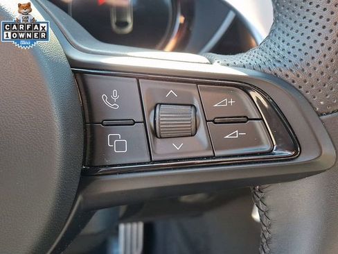 Used 2025 Alfa Romeo Giulia AWD image 25