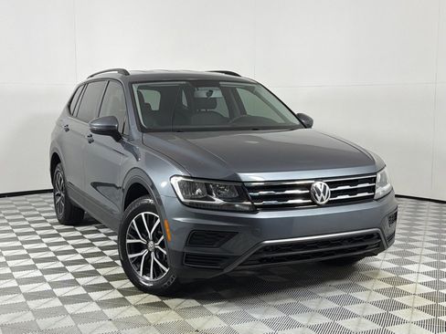 Used 2021 Volkswagen Tiguan S FWD image 2