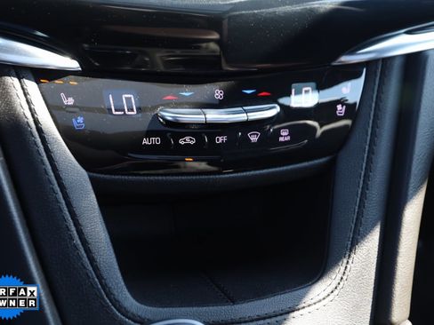 Used 2023 Cadillac XT6 Premium Luxury image 35