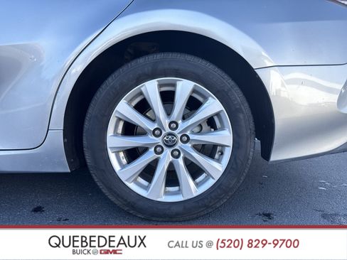 Used 2020 Toyota Camry LE w/ Carpet Mat Package image 3