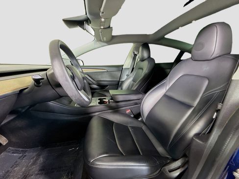 Used 2021 Tesla Model 3 Standard Range Plus image 21