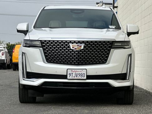 Used 2023 Cadillac Escalade Premium Luxury w/ Performance Package image 9